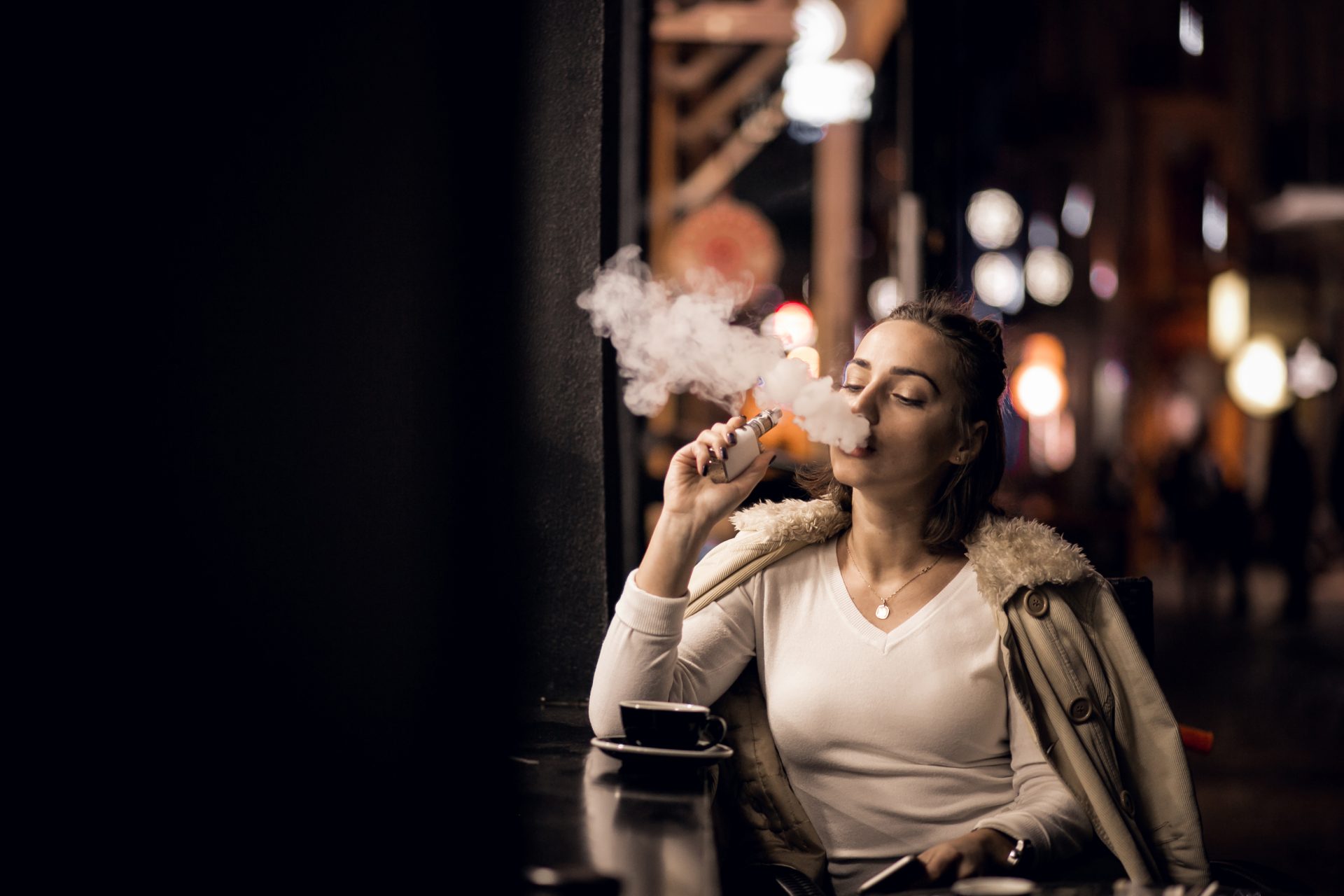 Dicas de Vaping para Festas e Eventos Sociais - CIA do Vapor